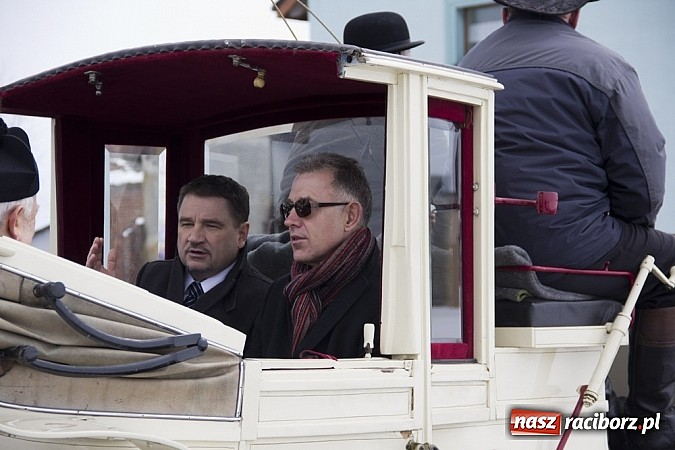 Zdjęcie w galerii na portalu naszraciborz.pl: W Raciborzu-Sudole zima jeźdźcom niestraszna. Przyjechał nawet szef Solidarności wiadomości z regionu