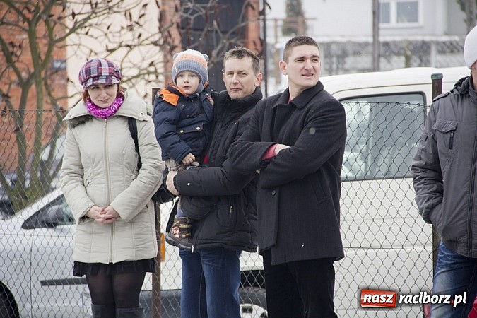 Zdjęcie w galerii na portalu naszraciborz.pl: W Raciborzu-Sudole zima jeźdźcom niestraszna. Przyjechał nawet szef Solidarności wiadomości z regionu