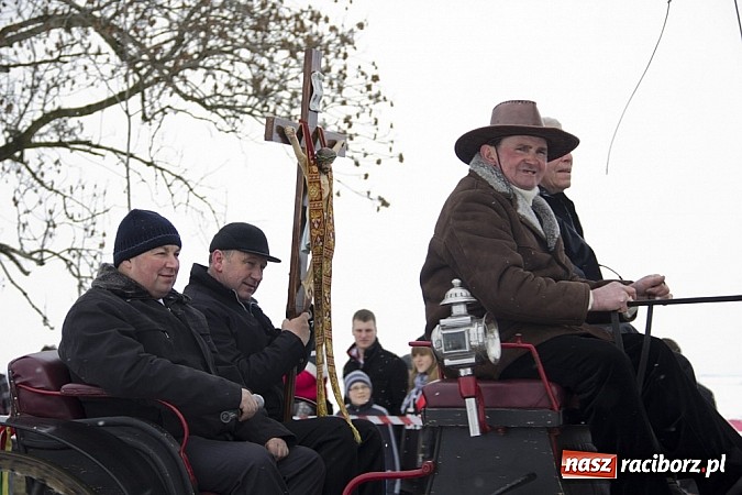 Zdjęcie w galerii na portalu naszraciborz.pl: W Raciborzu-Sudole zima jeźdźcom niestraszna. Przyjechał nawet szef Solidarności wiadomości z regionu