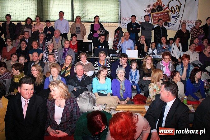 Zdjęcie w galerii na portalu naszraciborz.pl: Wspaniały jubileusz. Zespół taneczny 