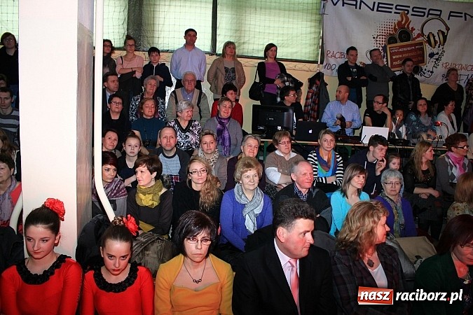 Zdjęcie w galerii na portalu naszraciborz.pl: Wspaniały jubileusz. Zespół taneczny 