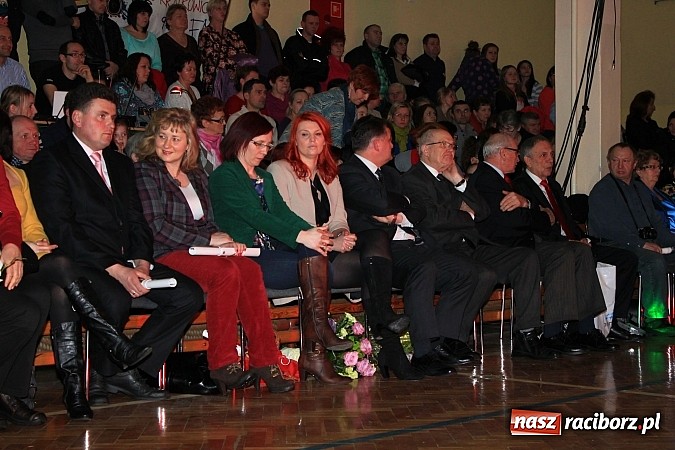 Zdjęcie w galerii na portalu naszraciborz.pl: Wspaniały jubileusz. Zespół taneczny 