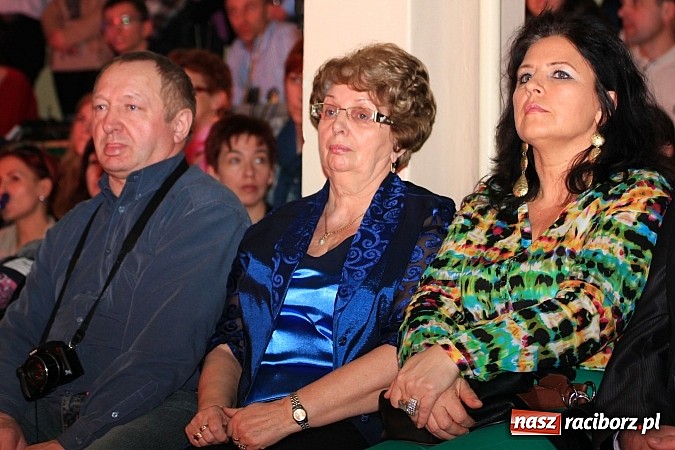 Zdjęcie w galerii na portalu naszraciborz.pl: Wspaniały jubileusz. Zespół taneczny 