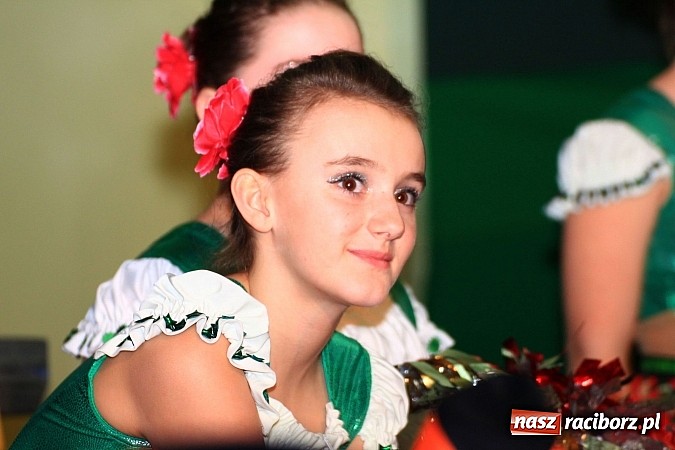 Zdjęcie w galerii na portalu naszraciborz.pl: Wspaniały jubileusz. Zespół taneczny 