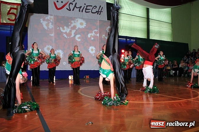 Zdjęcie w galerii na portalu naszraciborz.pl: Wspaniały jubileusz. Zespół taneczny 