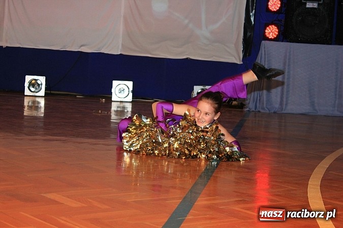 Zdjęcie w galerii na portalu naszraciborz.pl: Wspaniały jubileusz. Zespół taneczny 