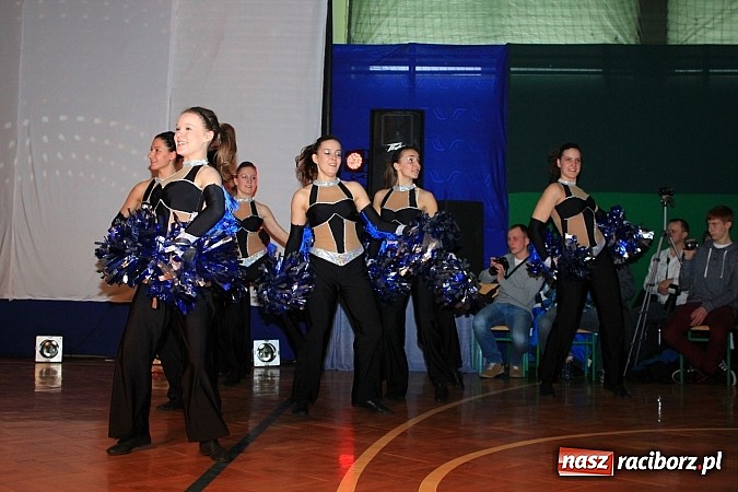 Zdjęcie w galerii na portalu naszraciborz.pl: Wspaniały jubileusz. Zespół taneczny 