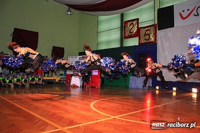 Zdjęcie w galerii na portalu naszraciborz.pl: Wspaniały jubileusz. Zespół taneczny 