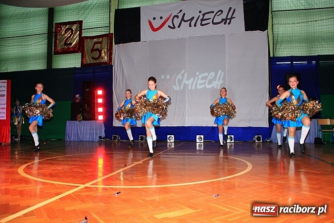 Zdjęcie w galerii na portalu naszraciborz.pl: Wspaniały jubileusz. Zespół taneczny 