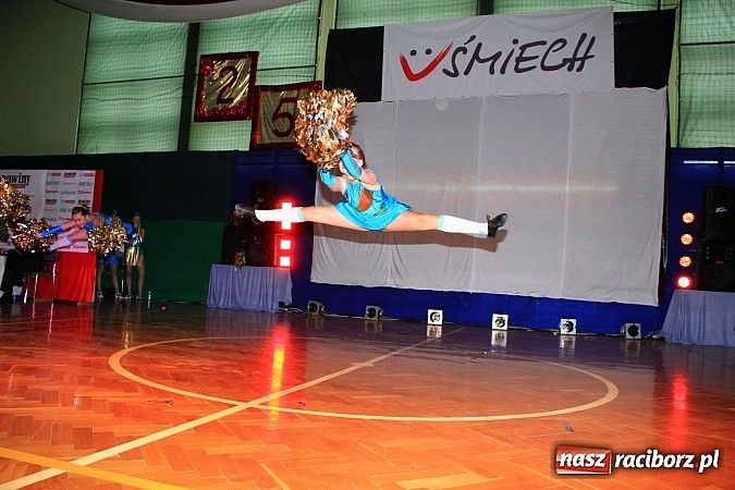 Zdjęcie w galerii na portalu naszraciborz.pl: Wspaniały jubileusz. Zespół taneczny 