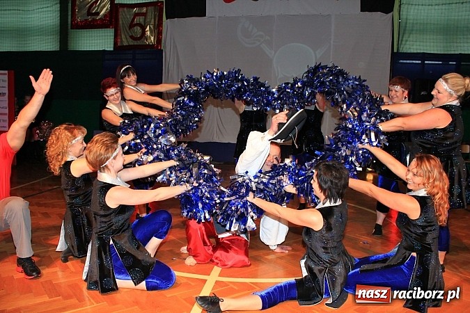 Zdjęcie w galerii na portalu naszraciborz.pl: Wspaniały jubileusz. Zespół taneczny 