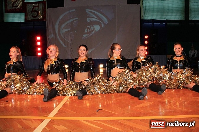 Zdjęcie w galerii na portalu naszraciborz.pl: Wspaniały jubileusz. Zespół taneczny 