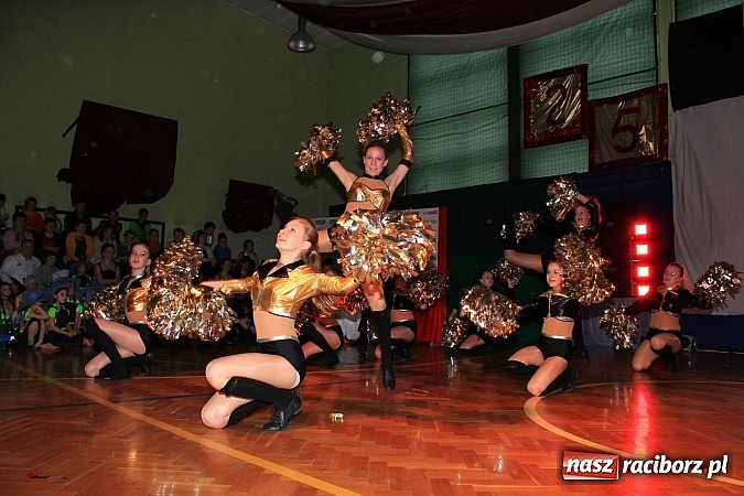 Zdjęcie w galerii na portalu naszraciborz.pl: Wspaniały jubileusz. Zespół taneczny 