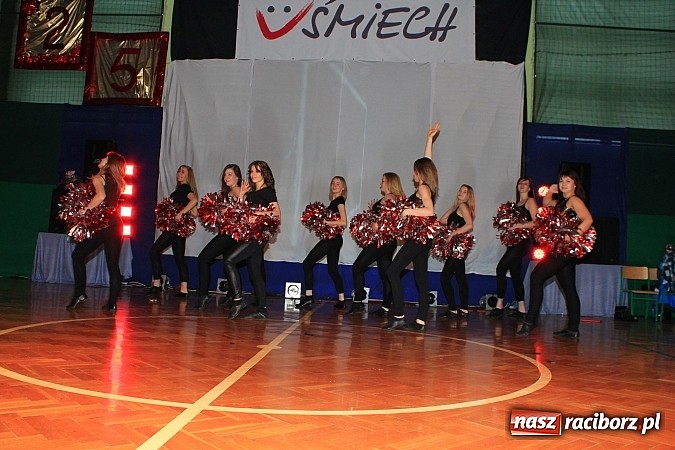 Zdjęcie w galerii na portalu naszraciborz.pl: Wspaniały jubileusz. Zespół taneczny 