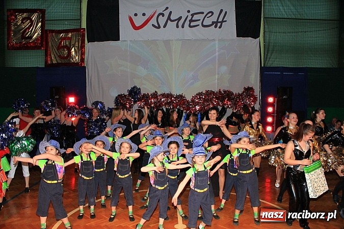 Zdjęcie w galerii na portalu naszraciborz.pl: Wspaniały jubileusz. Zespół taneczny 