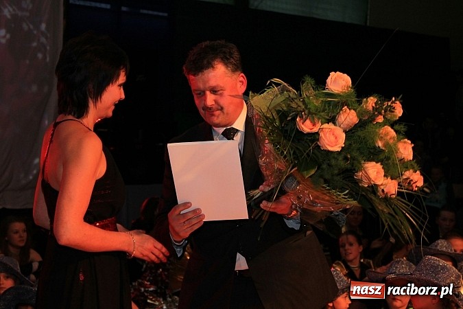 Zdjęcie w galerii na portalu naszraciborz.pl: Wspaniały jubileusz. Zespół taneczny 