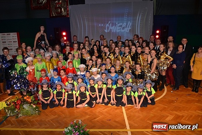 Zdjęcie w galerii na portalu naszraciborz.pl: Wspaniały jubileusz. Zespół taneczny 