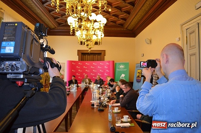 Zdjęcie w galerii na portalu naszraciborz.pl: Znów było zielono na Wyspie Śląsk wiadomości z regionu