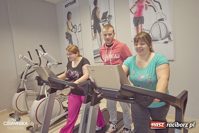 Zdjęcie w galerii na portalu naszraciborz.pl: Wiosenna przemiana Ewy i Weroniki wiadomości z regionu