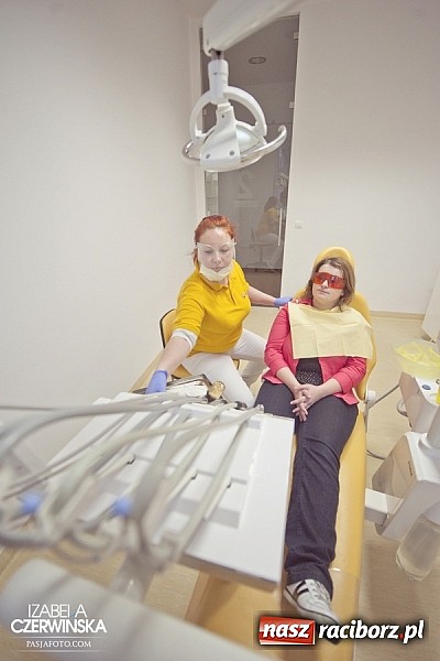 Zdjęcie w galerii na portalu naszraciborz.pl: Wiosenna przemiana Ewy i Weroniki wiadomości z regionu