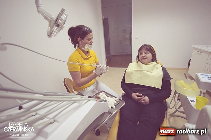 Zdjęcie w galerii na portalu naszraciborz.pl: Wiosenna przemiana Ewy i Weroniki wiadomości z regionu