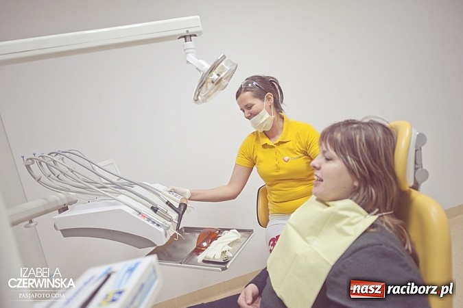 Zdjęcie w galerii na portalu naszraciborz.pl: Wiosenna przemiana Ewy i Weroniki wiadomości z regionu