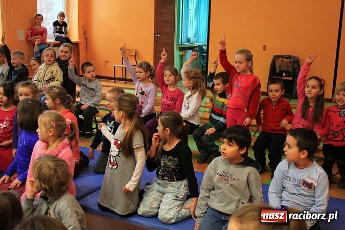 Zdjęcie w galerii na portalu naszraciborz.pl: SP 13 - szkoła otwarta dla przedszkolaków wiadomości z regionu