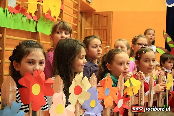 Zdjęcie w galerii na portalu naszraciborz.pl: SP 13 - szkoła otwarta dla przedszkolaków wiadomości z regionu