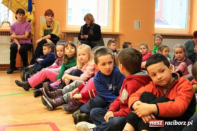 Zdjęcie w galerii na portalu naszraciborz.pl: SP 13 - szkoła otwarta dla przedszkolaków wiadomości z regionu