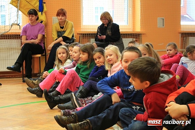 Zdjęcie w galerii na portalu naszraciborz.pl: SP 13 - szkoła otwarta dla przedszkolaków wiadomości z regionu