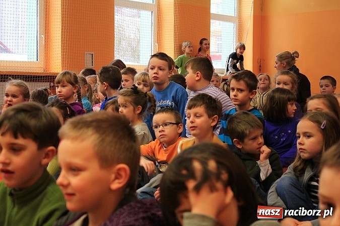 Zdjęcie w galerii na portalu naszraciborz.pl: SP 13 - szkoła otwarta dla przedszkolaków wiadomości z regionu