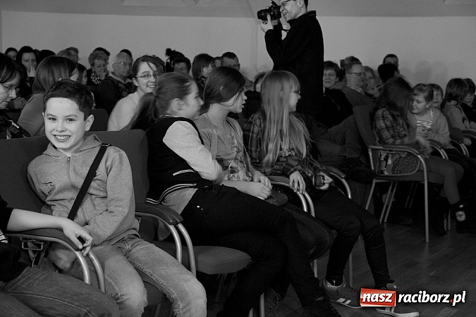 Zdjęcie w galerii na portalu naszraciborz.pl: Na zamku odbyła się noc z horrorem wiadomości z regionu