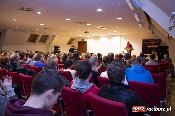 Zdjęcie w galerii na portalu naszraciborz.pl: Na zamku odbyła się noc z horrorem wiadomości z regionu