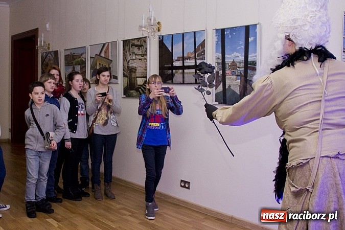 Zdjęcie w galerii na portalu naszraciborz.pl: Na zamku odbyła się noc z horrorem wiadomości z regionu