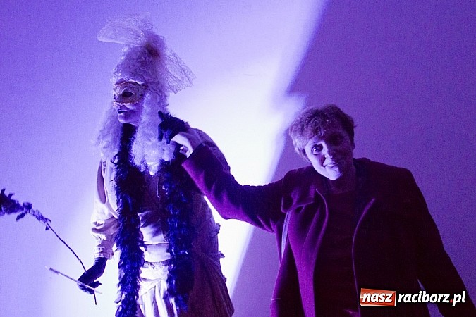 Zdjęcie w galerii na portalu naszraciborz.pl: Na zamku odbyła się noc z horrorem wiadomości z regionu