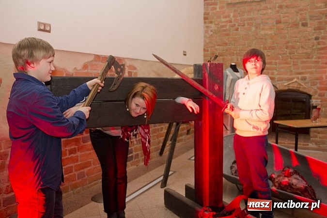 Zdjęcie w galerii na portalu naszraciborz.pl: Na zamku odbyła się noc z horrorem wiadomości z regionu