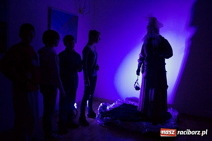 Zdjęcie w galerii na portalu naszraciborz.pl: Na zamku odbyła się noc z horrorem wiadomości z regionu