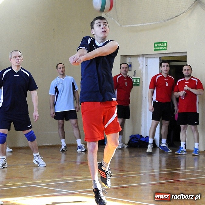 Zdjęcie w galerii na portalu naszraciborz.pl: Enter wygrał w hicie kolejki wiadomości z regionu