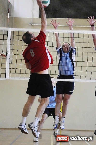 Zdjęcie w galerii na portalu naszraciborz.pl: Enter wygrał w hicie kolejki wiadomości z regionu