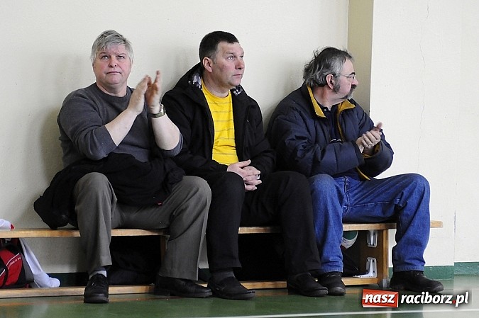 Zdjęcie w galerii na portalu naszraciborz.pl: Enter wygrał w hicie kolejki wiadomości z regionu