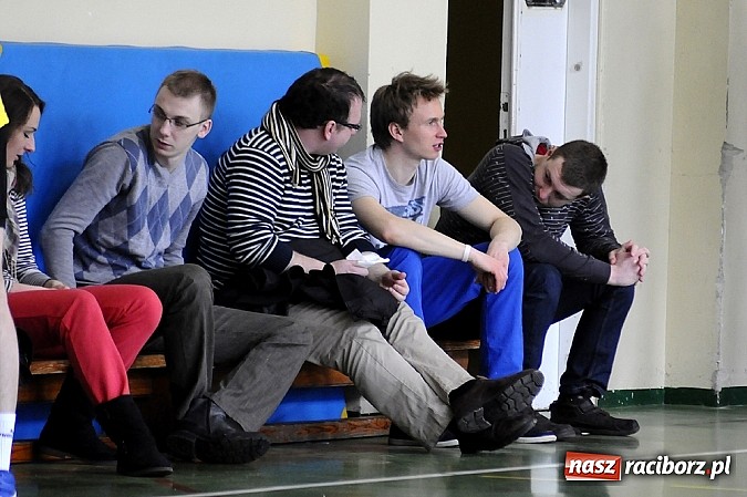 Zdjęcie w galerii na portalu naszraciborz.pl: Enter wygrał w hicie kolejki wiadomości z regionu