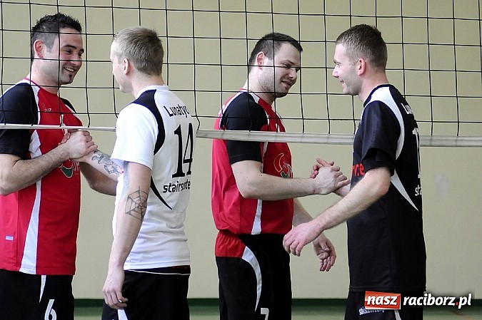 Zdjęcie w galerii na portalu naszraciborz.pl: Enter wygrał w hicie kolejki wiadomości z regionu