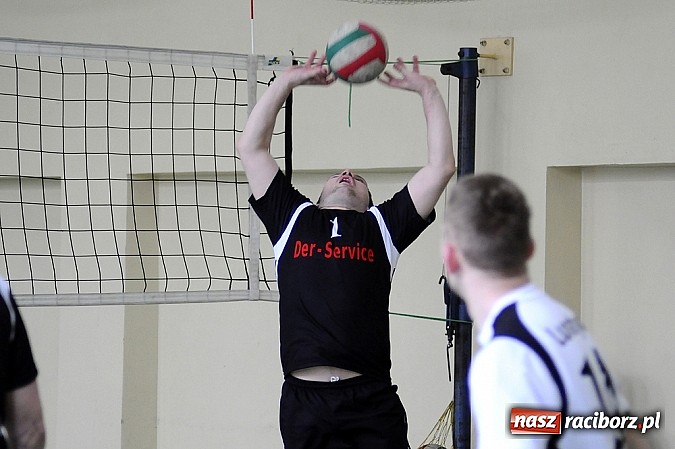 Zdjęcie w galerii na portalu naszraciborz.pl: Enter wygrał w hicie kolejki wiadomości z regionu