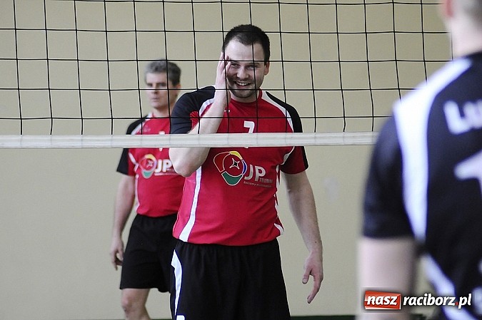 Zdjęcie w galerii na portalu naszraciborz.pl: Enter wygrał w hicie kolejki wiadomości z regionu