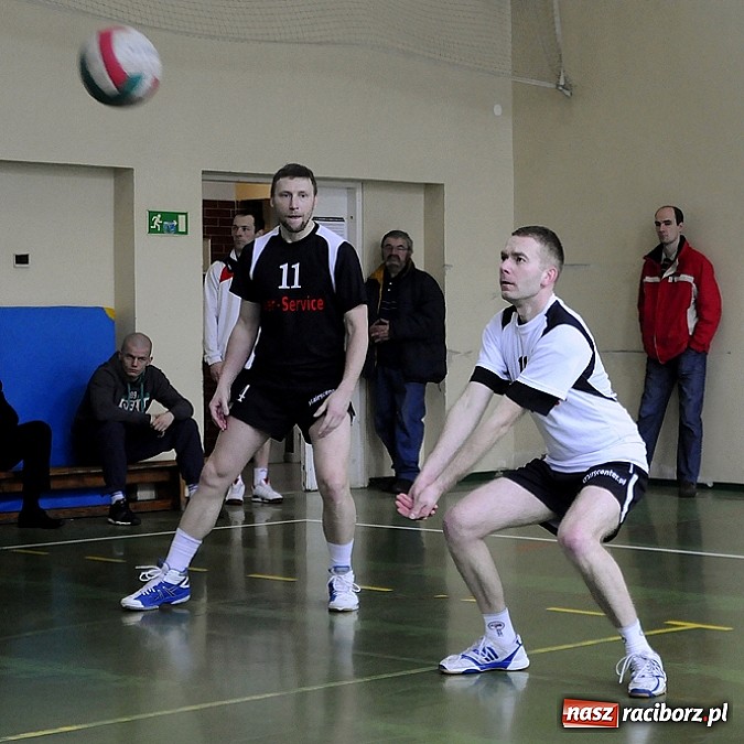 Zdjęcie w galerii na portalu naszraciborz.pl: Enter wygrał w hicie kolejki wiadomości z regionu