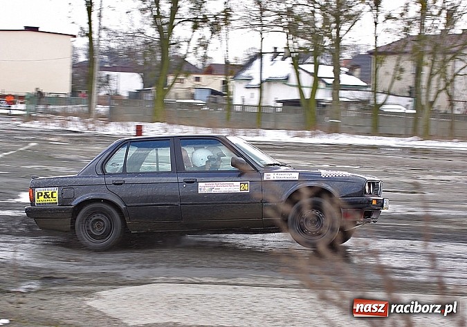 Zdjęcie w galerii na portalu naszraciborz.pl: Rajdowcy rozpoczęli sezon w Kuźni Raciborskiej wiadomości z regionu