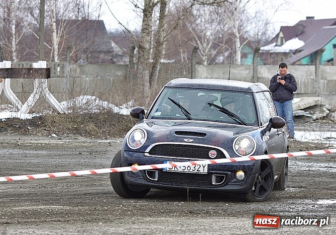 Zdjęcie w galerii na portalu naszraciborz.pl: Rajdowcy rozpoczęli sezon w Kuźni Raciborskiej wiadomości z regionu