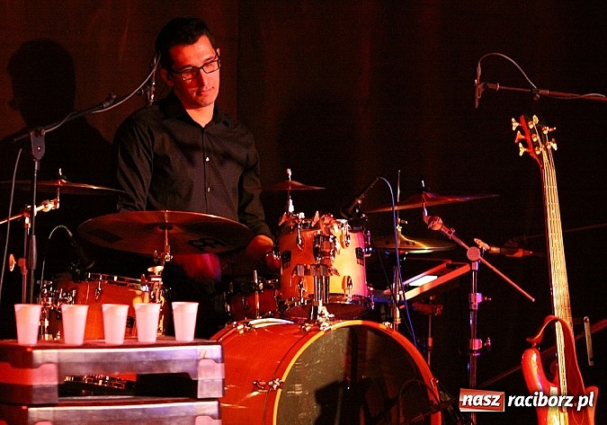 Zdjęcie w galerii na portalu naszraciborz.pl: Grupa Red Lizards zagrała w Kuźni wiadomości z regionu