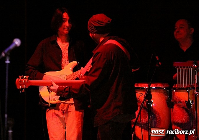 Zdjęcie w galerii na portalu naszraciborz.pl: Grupa Red Lizards zagrała w Kuźni wiadomości z regionu