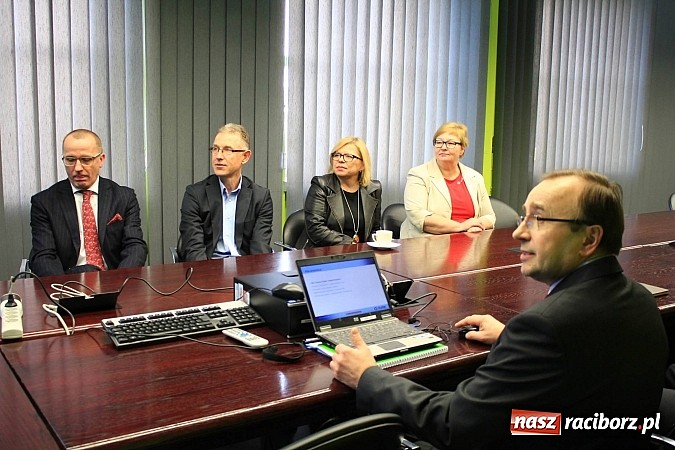 Zdjęcie w galerii na portalu naszraciborz.pl: SGL przygotowany do ostrzejszych eko-norm wiadomości z regionu